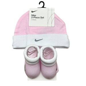 Nike Baby Girls 2-Piece Hat‎ & Socks Set Size 0-6 Months Pink White